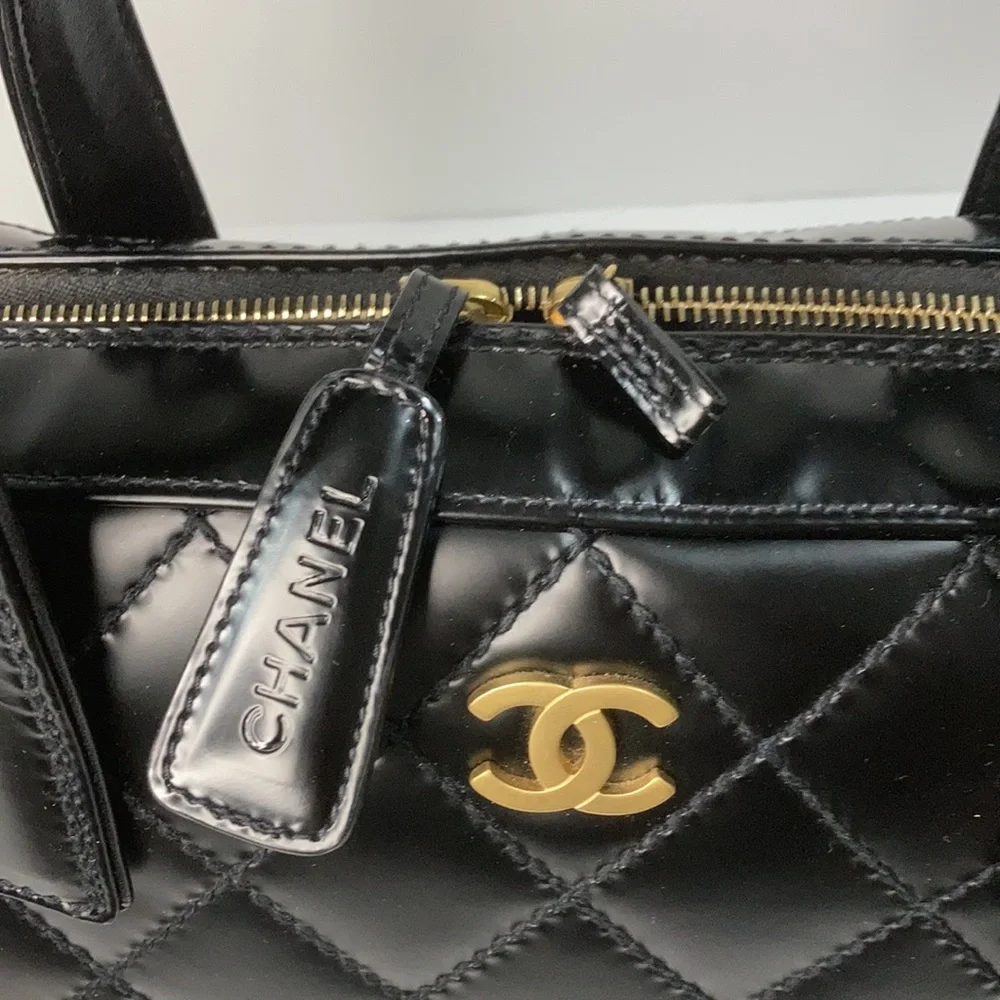 AUTHENTIC CHANEL WILD STITCH PATENT MEDIUM TOTE - Picture 3 of 10